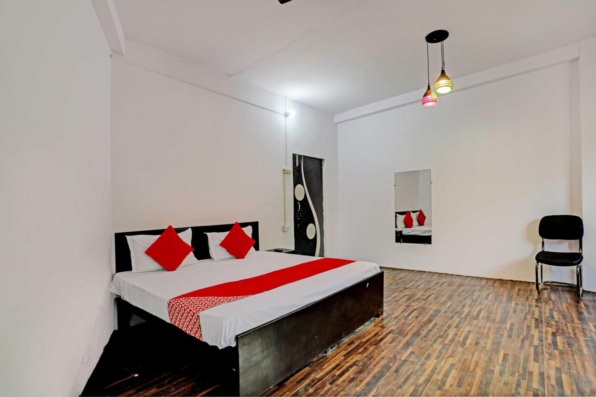 Hotel O Samrat กาเซียบัด ภายนอก รูปภาพ